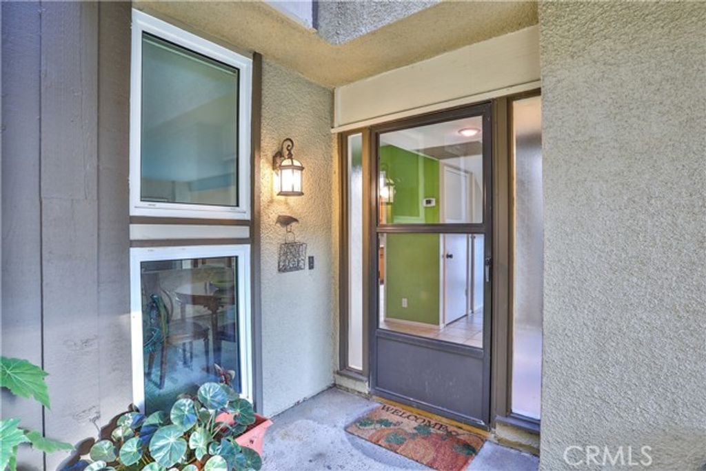 672 Greendale Lane, Pomona, CA 91767