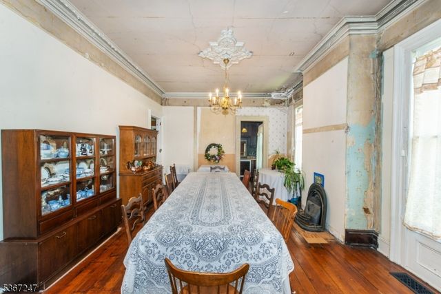 520 Third St, Belvidere Twp., NJ 07823