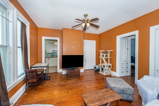 520 Third St, Belvidere Twp., NJ 07823