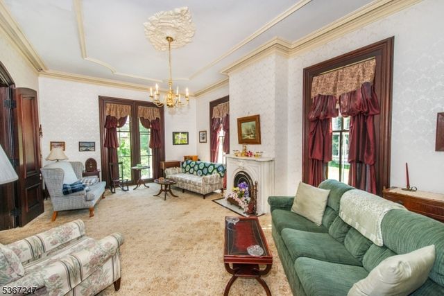 520 Third St, Belvidere Twp., NJ 07823