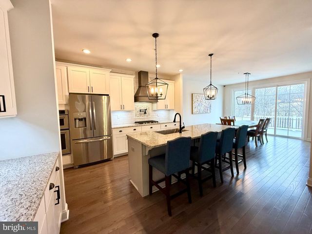 48 HUNTERS LN, Glen Mills, PA 19342