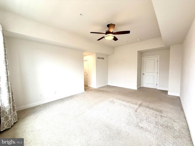 48 HUNTERS LN, Glen Mills, PA 19342