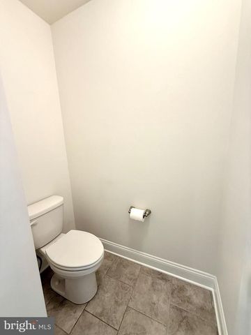 48 HUNTERS LN, Glen Mills, PA 19342