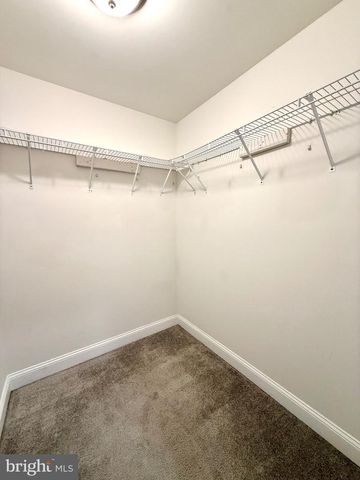 48 HUNTERS LN, Glen Mills, PA 19342