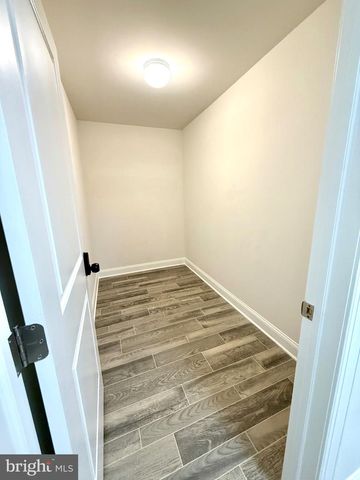 48 HUNTERS LN, Glen Mills, PA 19342