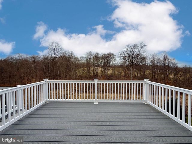 48 HUNTERS LN, Glen Mills, PA 19342