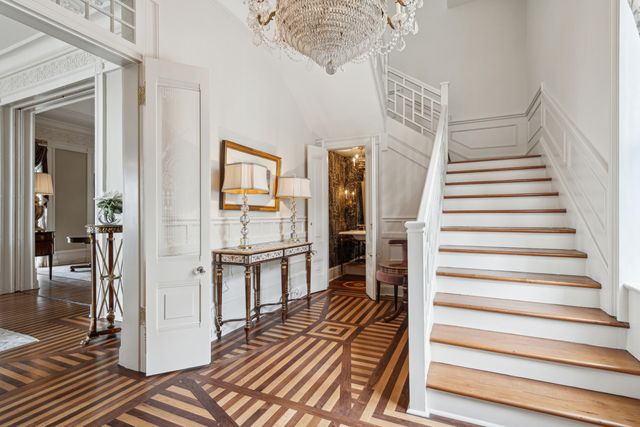 25 East Battery Street, Charleston, SC 29401