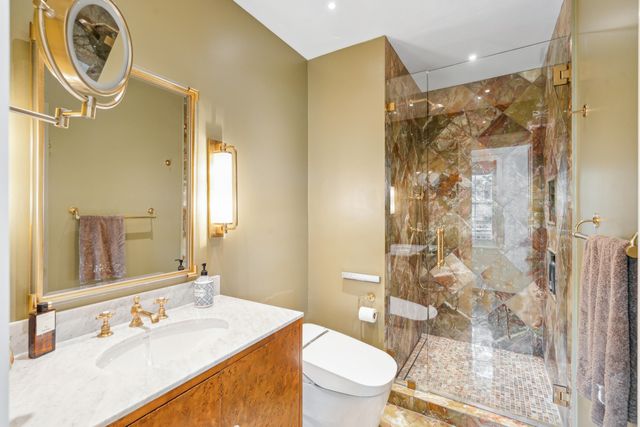 25 East Battery Street, Charleston, SC 29401