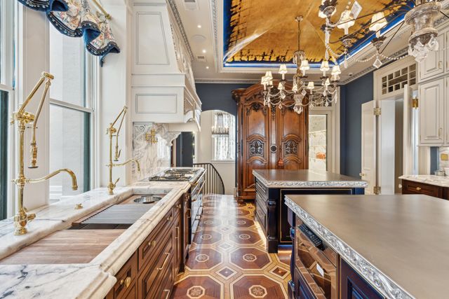 25 East Battery Street, Charleston, SC 29401