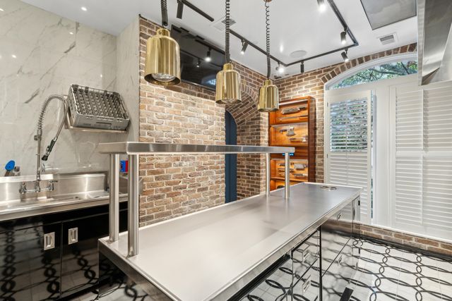 25 East Battery Street, Charleston, SC 29401