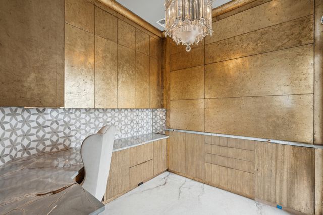 25 East Battery Street, Charleston, SC 29401