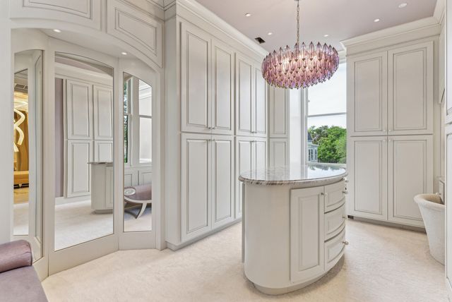 25 East Battery Street, Charleston, SC 29401