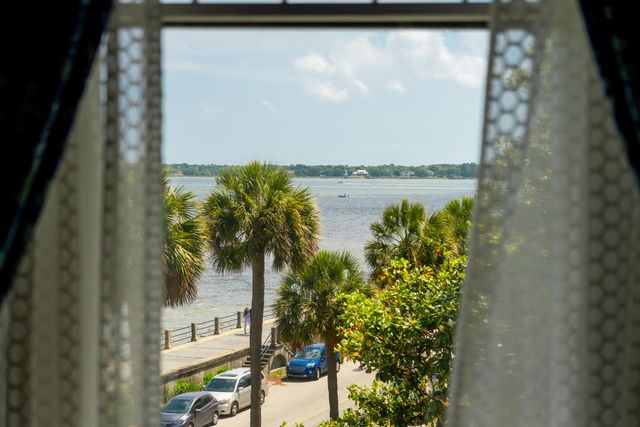 25 East Battery Street, Charleston, SC 29401