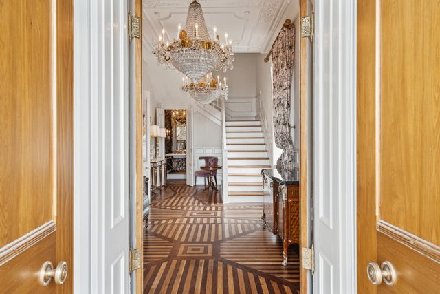 25 East Battery Street, Charleston, SC 29401