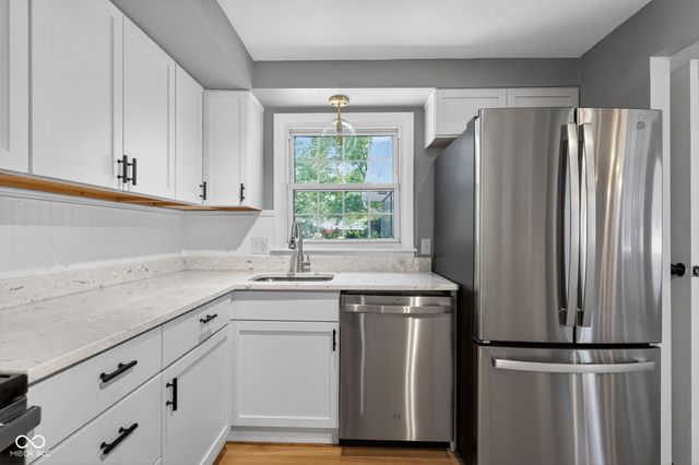 1550 W 72nd Street, Indianapolis, IN 46260