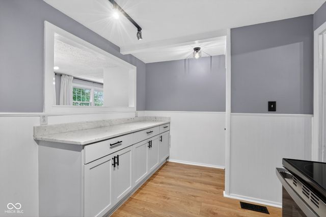 1550 W 72nd Street, Indianapolis, IN 46260