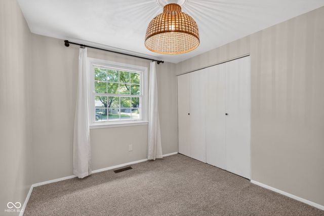 1550 W 72nd Street, Indianapolis, IN 46260
