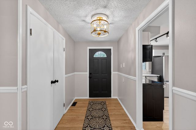 1550 W 72nd Street, Indianapolis, IN 46260
