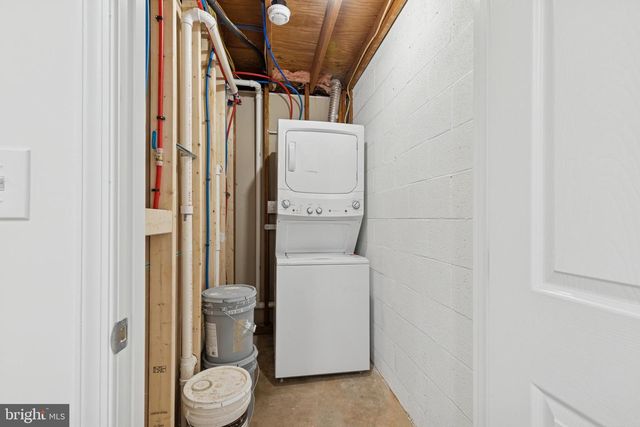 8737 INQUIRY CT, Walkersville, MD 21793