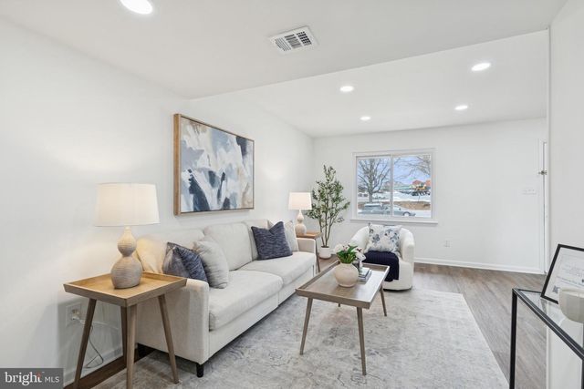 8737 INQUIRY CT, Walkersville, MD 21793