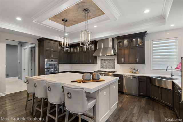 3888 Thatcher Drive, Rochester Hills, MI 48309