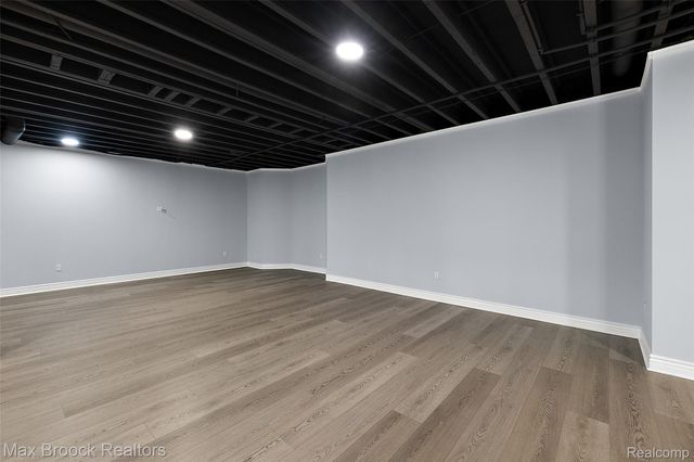 3888 Thatcher Drive, Rochester Hills, MI 48309