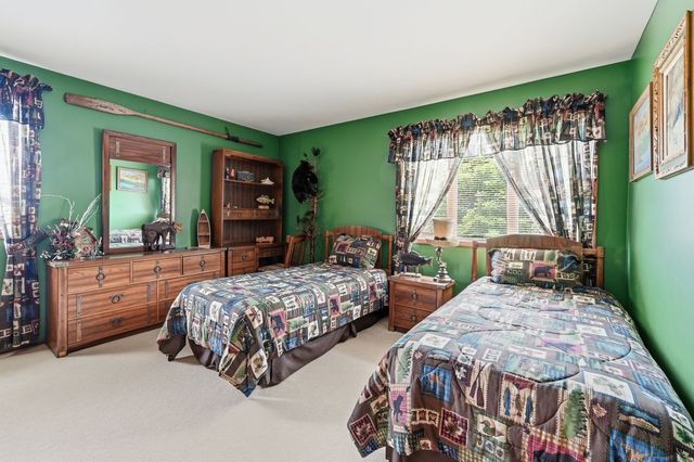 1411 W Allison Court, Arlington Heights, IL 60005