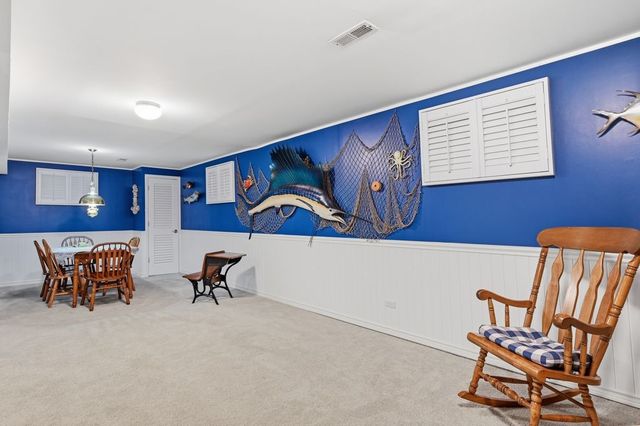 1411 W Allison Court, Arlington Heights, IL 60005