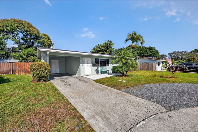 937 SE 7th Street, Deerfield Beach, FL 33441