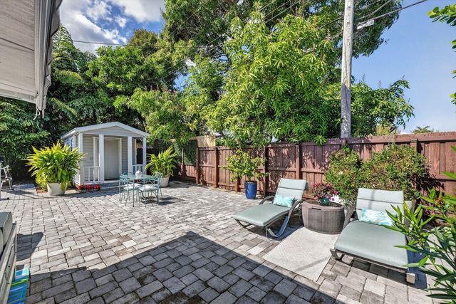 937 SE 7th Street, Deerfield Beach, FL 33441