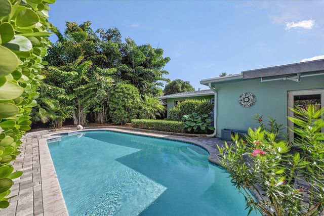 937 SE 7th Street, Deerfield Beach, FL 33441