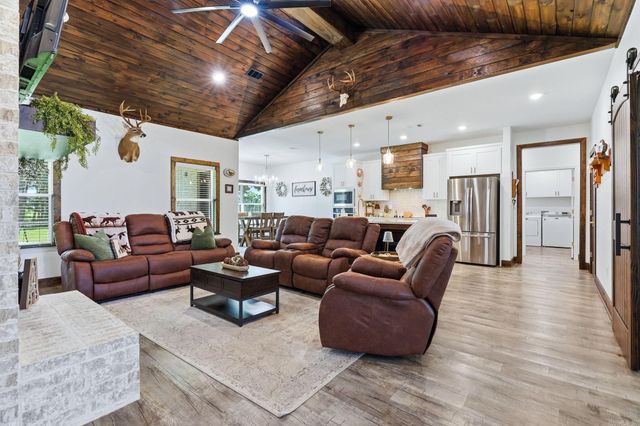 139 Hayden Dr, Beebe, AR 72012