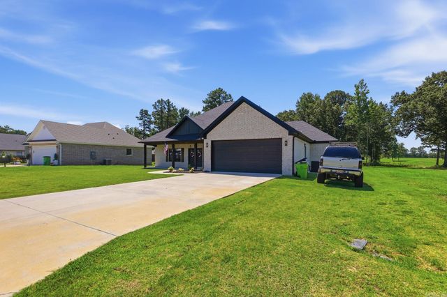 139 Hayden Dr, Beebe, AR 72012