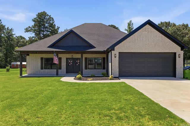 139 Hayden Dr, Beebe, AR 72012