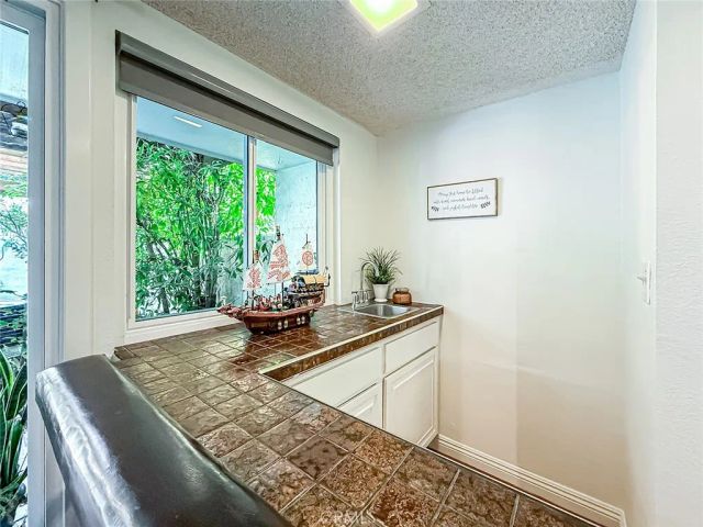 10439 Larwin Avenue, Chatsworth, CA 91311