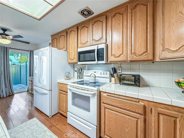 10439 Larwin Avenue, Chatsworth, CA 91311