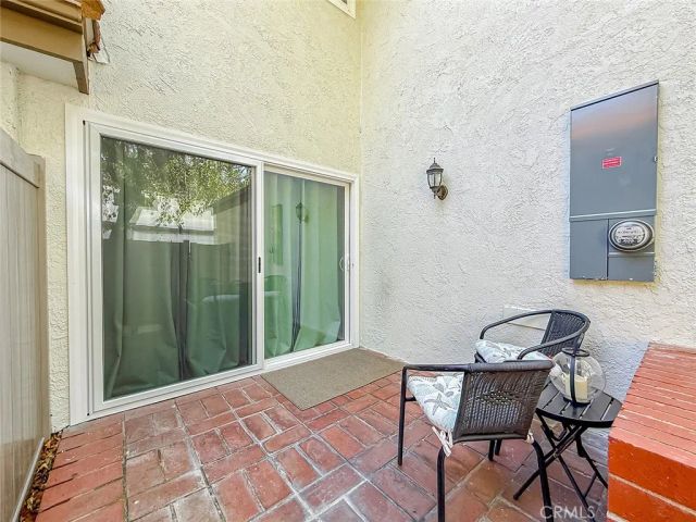 10439 Larwin Avenue, Chatsworth, CA 91311
