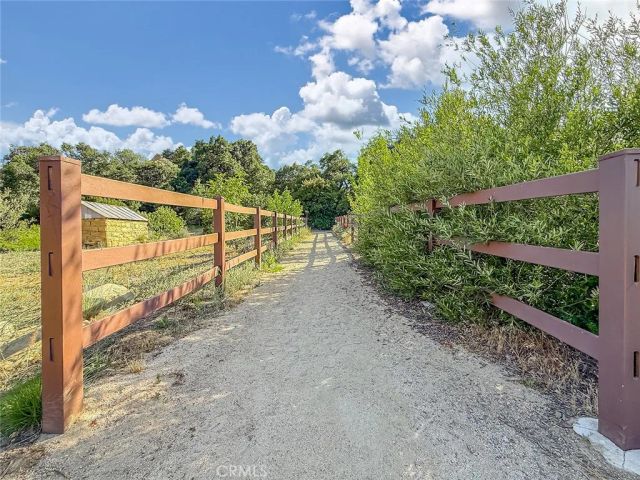 10439 Larwin Avenue, Chatsworth, CA 91311