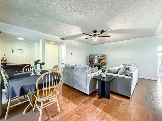 10439 Larwin Avenue, Chatsworth, CA 91311