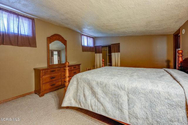 4496 Cr 1-2, Swanton, OH 43558