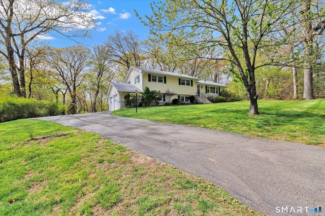 38 Cold Spring Circle, Shelton, CT 06484
