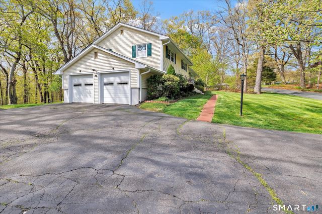 38 Cold Spring Circle, Shelton, CT 06484