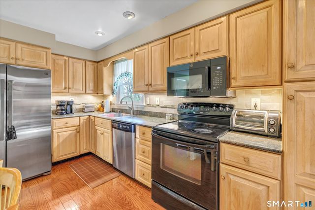 38 Cold Spring Circle, Shelton, CT 06484