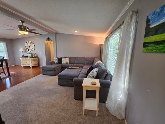 405 E High Street, Warsaw, KY 41095