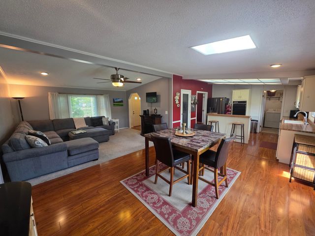 405 E High Street, Warsaw, KY 41095