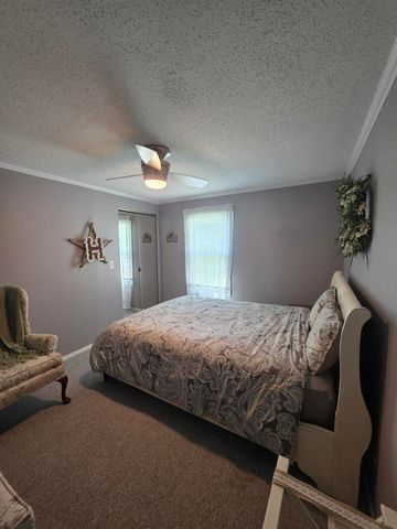 405 E High Street, Warsaw, KY 41095