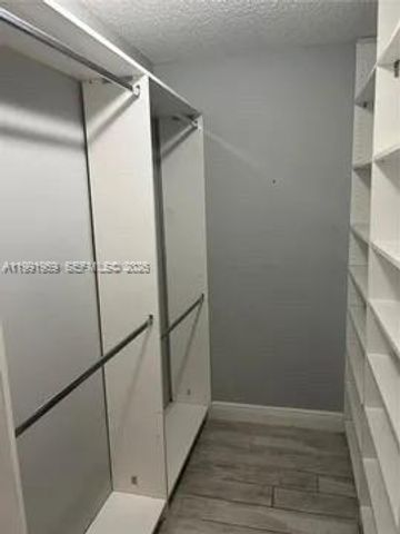 14218 SW 176th Ter, Miami, FL 33177