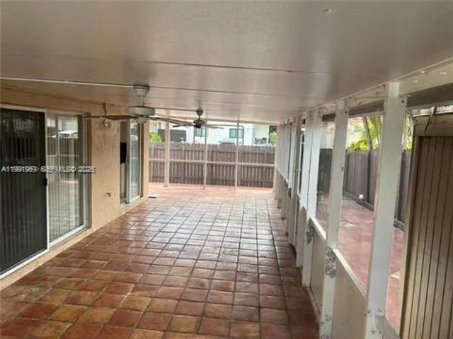 14218 SW 176th Ter, Miami, FL 33177