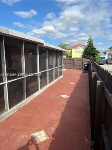 14218 SW 176th Ter, Miami, FL 33177