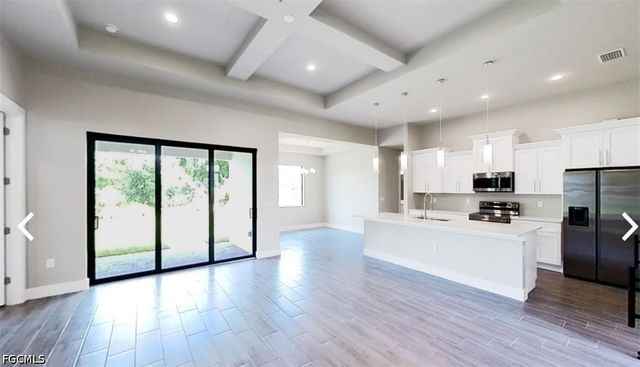 4112 36th ST SW, Lehigh Acres, FL 33976